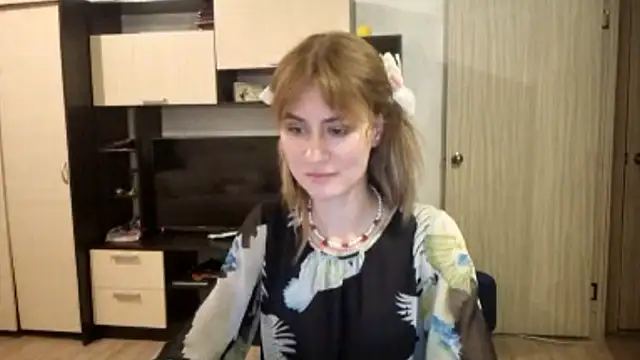 Snapshot of ElenoreHolguin chatting on 11, 4, 2026 ElenoreHolguin online show from 11, 4, 2026