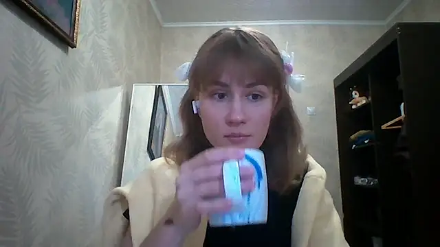 Snapshot of ElenoreHolguin chatting on 25, 4, 2026 ElenoreHolguin online show from 25, 4, 2026