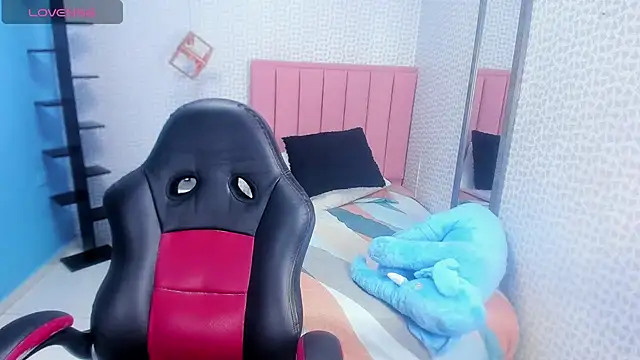 Snapshot of Maya_johnson2 chatting on 27, 3, 2026 Maya johnson2 online show from 27, 3, 2026