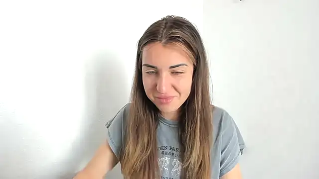 Snapshot of summmmersky1 chatting on 20, 4, 2026 summmmersky1 online show from 20, 4, 2026