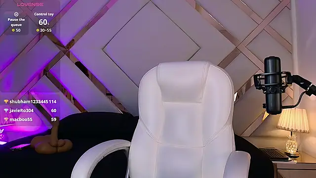 Snapshot of Noa_butterfly_ chatting on 5, 4, 2026 Noa butterfly online show from 5, 4, 2026