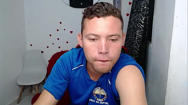 Snapshot of sven_fox723 chatting on 6, 4, 2026 sven fox723 online show from 6, 4, 2026