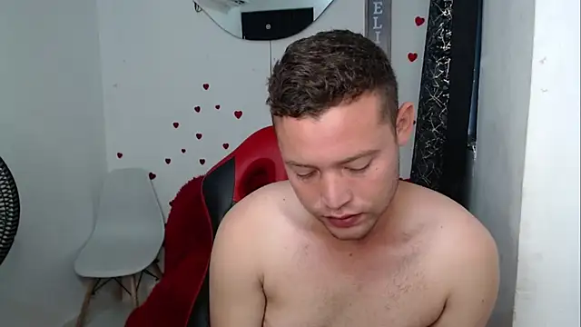 Snapshot of sven_fox723 chatting on 7, 4, 2026 sven fox723 online show from 7, 4, 2026