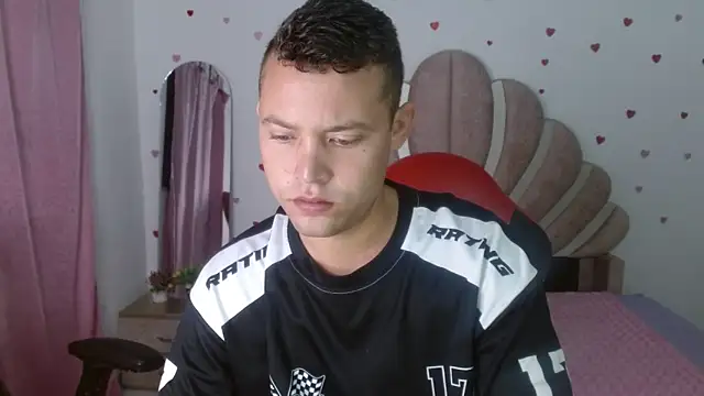 Snapshot of sven_fox723 chatting on 21, 4, 2026 sven fox723 online show from 21, 4, 2026