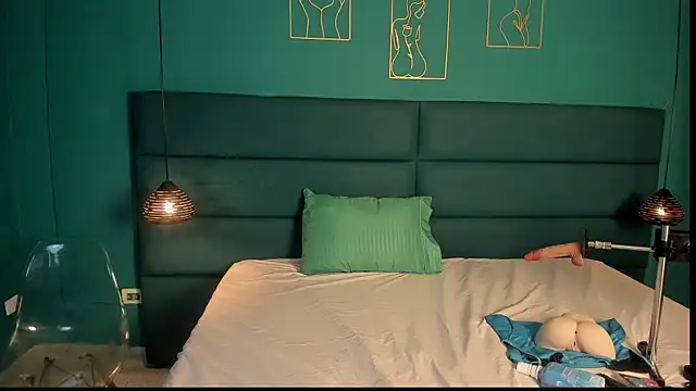 Snapshot of willturneer chatting on 14, 4, 2026 willturneer online show from 14, 4, 2026