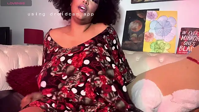 Snapshot of juicy_janet chatting on 6, 4, 2026 juicy janet online show from 6, 4, 2026