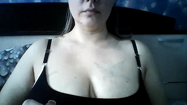 Snapshot of Alisa07qw chatting on 12, 3, 2026 Alisa07qw online show from 12, 3, 2026