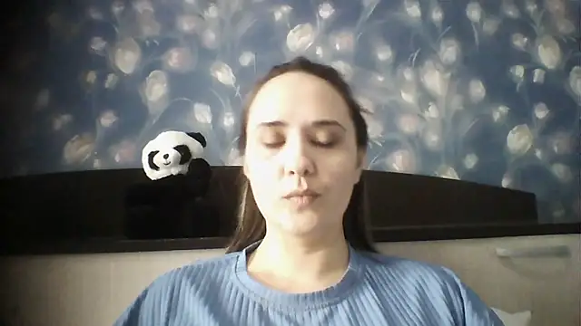Snapshot of Alisa07qw chatting on 27, 3, 2026 Alisa07qw online show from 27, 3, 2026