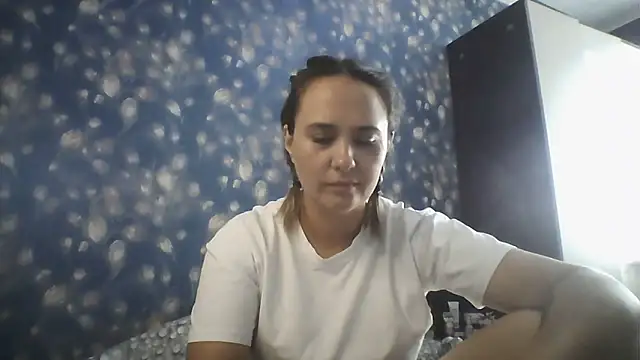 Alisa07qw online show from 10, 6, 2026
