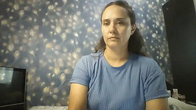 Alisa07qw online show from 17, 6, 2026