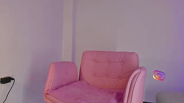 Snapshot of kittymyers chatting on 8, 5, 2026 kittymyers online show from 8, 5, 2026