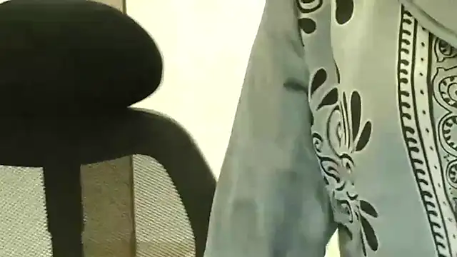 Amira sexy6 online show from 9, 3, 2026