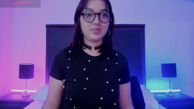 Snapshot of LilithBluum chatting on 12, 5, 2026 LilithBluum online show from 12, 5, 2026