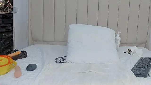 Snapshot of Abril_Castroo chatting on 25, 4, 2026 Abril Castroo online show from 25, 4, 2026