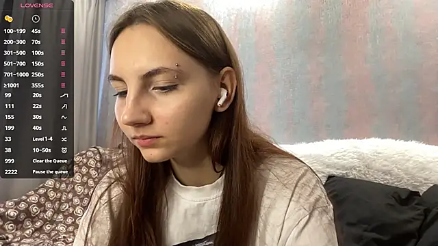 Snapshot of AlisaBloom chatting on 27, 4, 2026 AlisaBloom online show from 27, 4, 2026