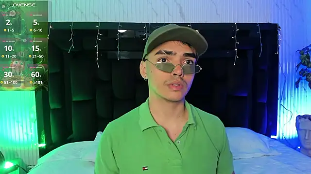 Snapshot of NicoKinggs_ chatting on 17, 3, 2026 NicoKinggs online show from 17, 3, 2026