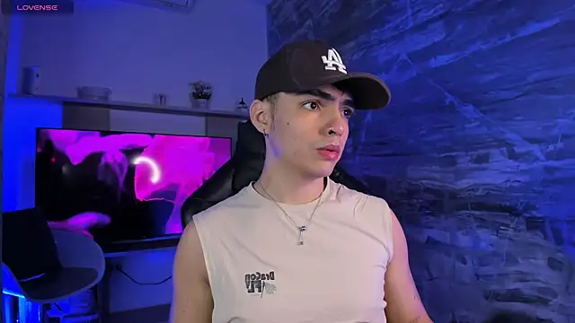 Snapshot of NicoKinggs_ chatting on 1, 4, 2026 NicoKinggs online show from 1, 4, 2026