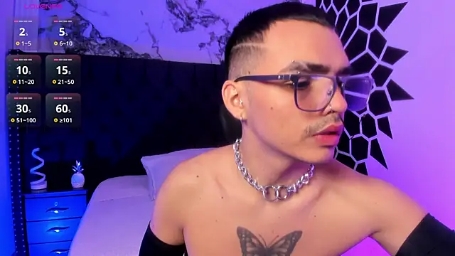 Snapshot of NicoKinggs_ chatting on 16, 4, 2026 NicoKinggs online show from 16, 4, 2026