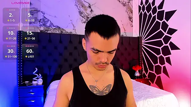 Snapshot of NicoKinggs_ chatting on 19, 4, 2026 NicoKinggs online show from 19, 4, 2026