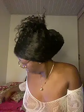 Snapshot of GaiaFiore chatting on 9, 4, 2026 GaiaFiore online show from 9, 4, 2026