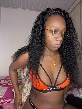 Snapshot of GaiaFiore chatting on 19, 4, 2026 GaiaFiore online show from 19, 4, 2026