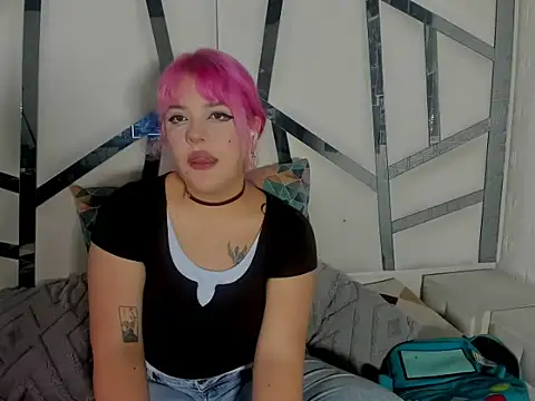 Snapshot of Sherry_Boomm chatting on 4, 4, 2026 Sherry Boomm online show from 4, 4, 2026