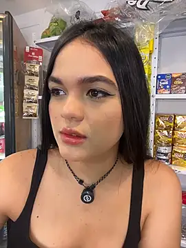 Snapshot of Bella-Ferrer chatting on 25, 7, 2026 Bella-Ferrer online show from 25, 7, 2026