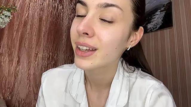 Snapshot of AylaLust chatting on 21, 4, 2026 AylaLust online show from 21, 4, 2026