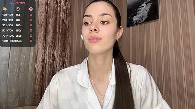 Snapshot of AylaLust chatting on 25, 4, 2026 AylaLust online show from 25, 4, 2026