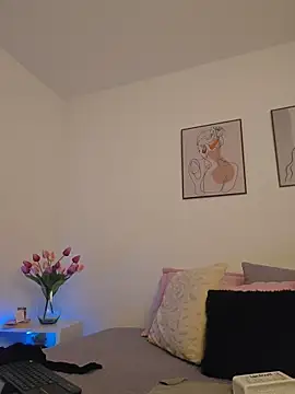 Snapshot of Victoria_Evanss chatting on 25, 4, 2026 Victoria Evanss online show from 25, 4, 2026