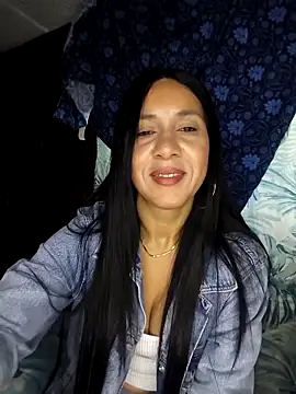 Snapshot of Camillemonroe_ chatting on 16, 3, 2026 Camillemonroe online show from 16, 3, 2026