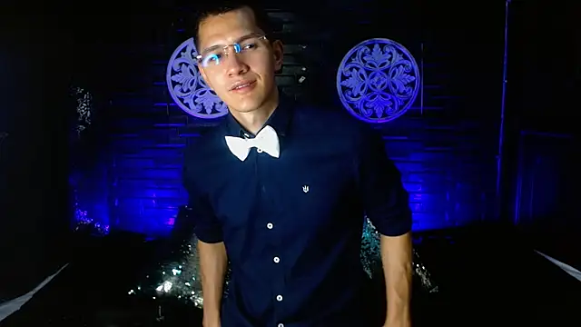 Snapshot of MilanDavid1 chatting on 25, 3, 2026 MilanDavid1 online show from 25, 3, 2026