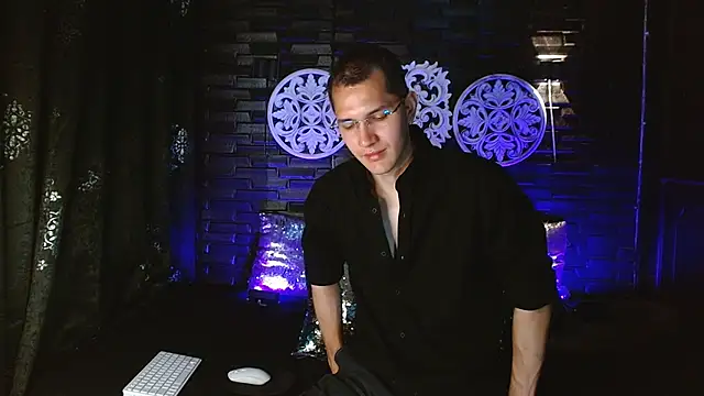 Snapshot of MilanDavid1 chatting on 27, 3, 2026 MilanDavid1 online show from 27, 3, 2026