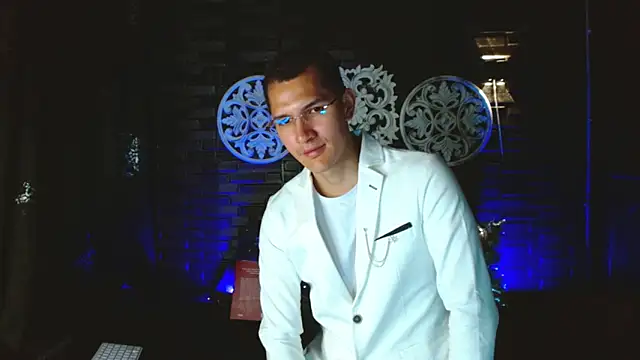 Snapshot of MilanDavid1 chatting on 28, 3, 2026 MilanDavid1 online show from 28, 3, 2026