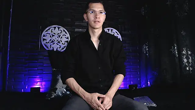 Snapshot of MilanDavid1 chatting on 22, 4, 2026 MilanDavid1 online show from 22, 4, 2026