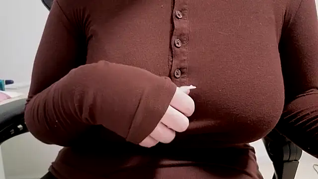 Snapshot of blaire_noelle chatting on 24, 3, 2026 blaire noelle online show from 24, 3, 2026