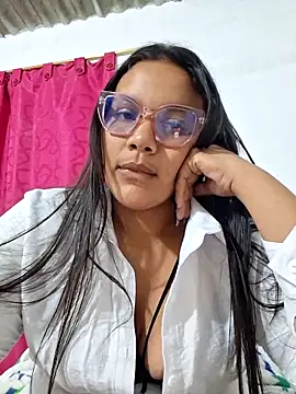 Snapshot of monicarokaforte chatting on 15, 3, 2026 monicarokaforte online show from 15, 3, 2026