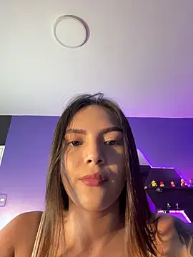 Snapshot of Adalyn_Cute chatting on 13, 4, 2026 Adalyn Cute online show from 13, 4, 2026