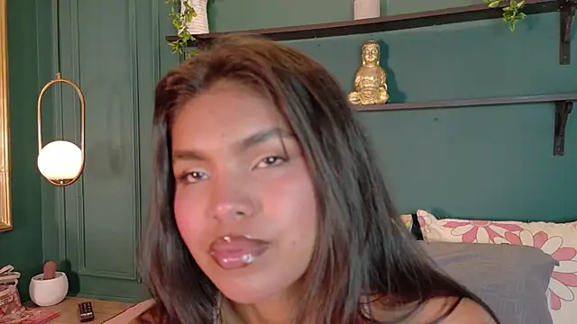 Snapshot of ZoeyMonroe_ chatting on 16, 4, 2026 ZoeyMonroe online show from 16, 4, 2026