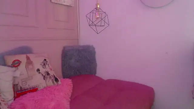 Snapshot of zoe__baker chatting on 30, 4, 2026 zoe baker online show from 30, 4, 2026