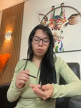 Snapshot of Queen_Chanel_XXX chatting on 2, 4, 2026 Queen Chanel XXX online show from 2, 4, 2026