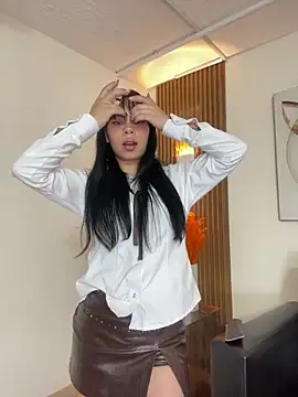 Snapshot of Queen_Chanel_XXX chatting on 19, 4, 2026 Queen Chanel XXX online show from 19, 4, 2026