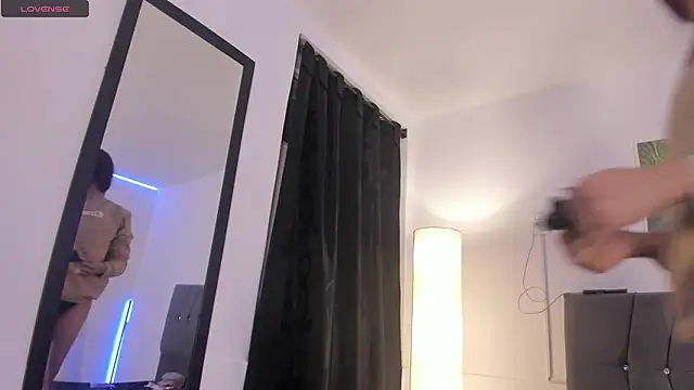 Snapshot of Alisson-Miller chatting on 17, 3, 2026 Alisson-Miller online show from 17, 3, 2026