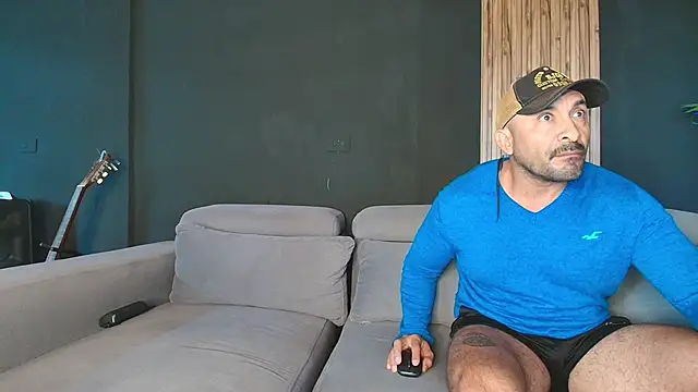 Snapshot of angelstream chatting on 7, 4, 2026 angelstream online show from 7, 4, 2026