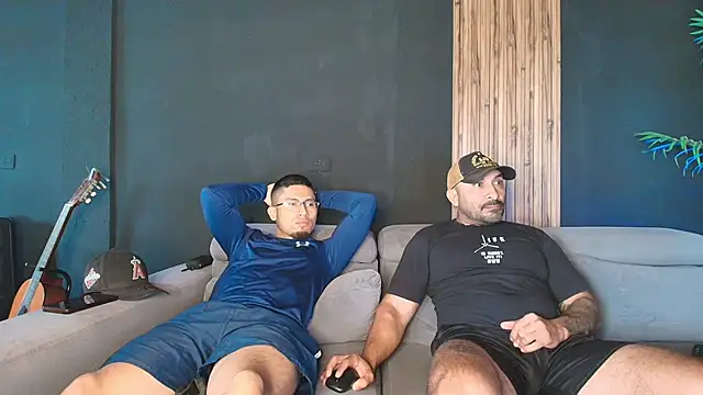 Snapshot of angelstream chatting on 9, 4, 2026 angelstream online show from 9, 4, 2026