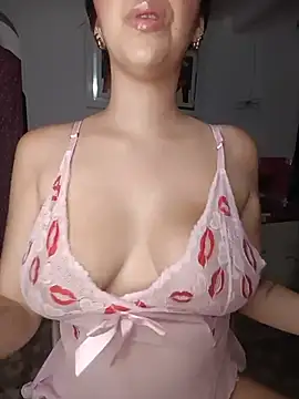 Kitty Loveee online show from 14, 6, 2026