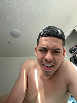 Snapshot of LatinHotxx2 chatting on 29, 7, 2026 LatinHotxx2 online show from 29, 7, 2026