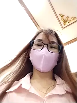 Snapshot of Mai_phuong chatting on 13, 4, 2026 Mai phuong online show from 13, 4, 2026