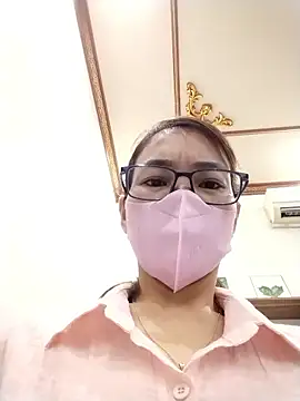 Snapshot of Mai_phuong chatting on 14, 4, 2026 Mai phuong online show from 14, 4, 2026