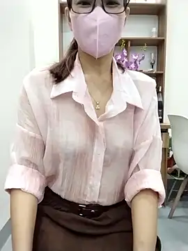 Snapshot of Mai_phuong chatting on 17, 4, 2026 Mai phuong online show from 17, 4, 2026